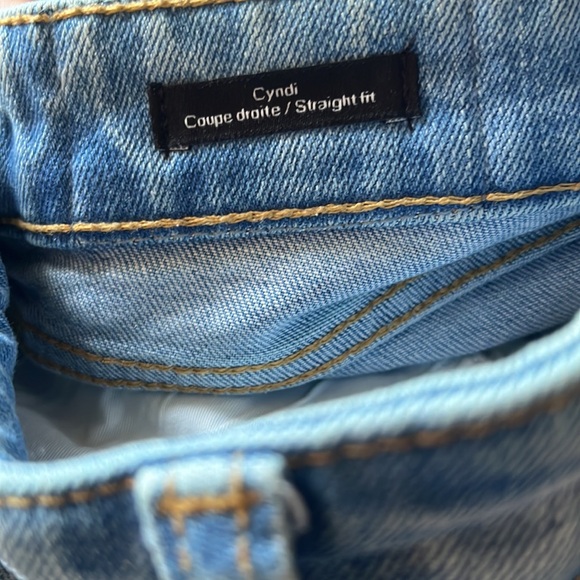 Frank & Oak - The Cyndi Straight Jean - Picture 10 of 11